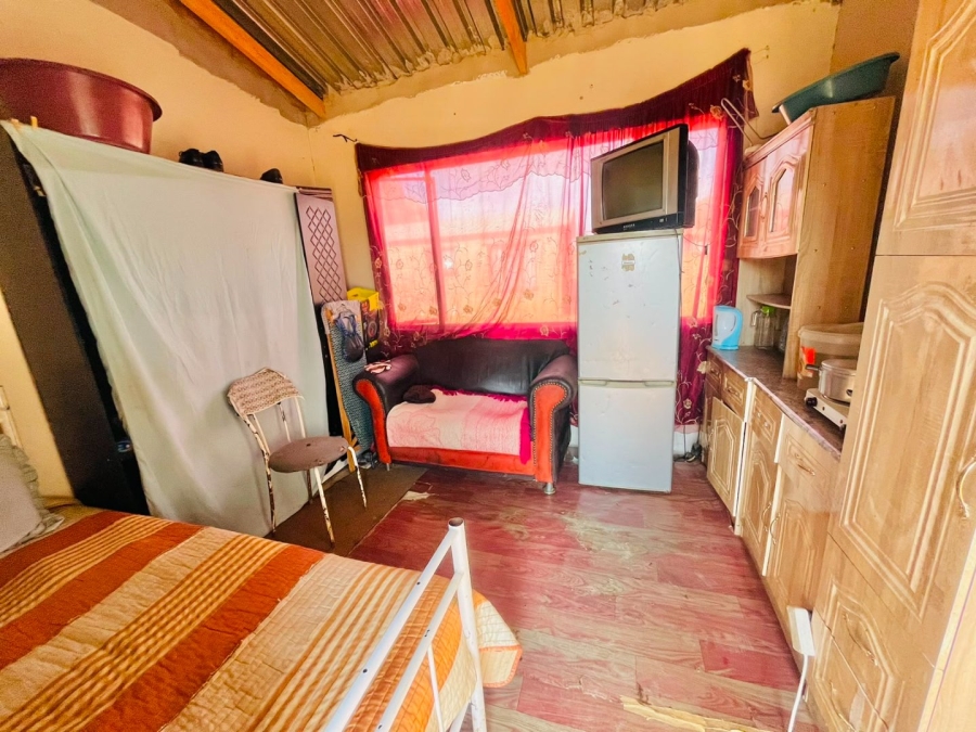 2 Bedroom Property for Sale in Bloemside 4 Free State
